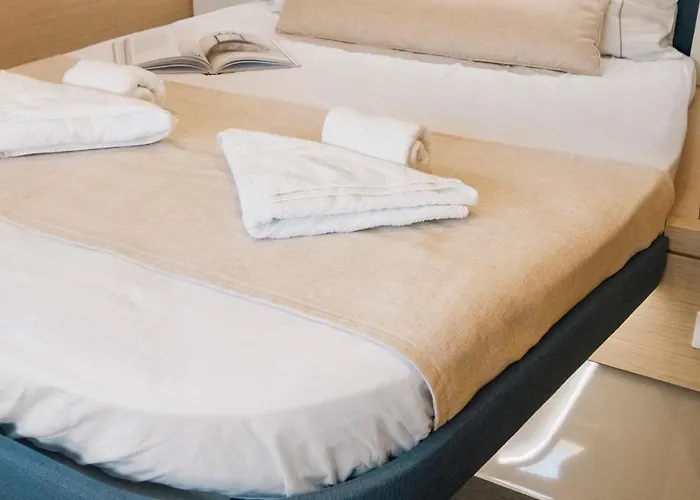 Dione Catamaran Bådhotel Thessaloníki